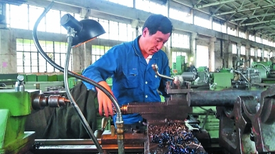 高級(jí)技師耿家盛的故事：一名車工的大師風(fēng)范